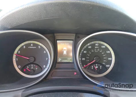 2015 Hyundai Santa Fe Sport 2.4L z USA, uszkodzony, nr VIN 5XYZT3LBXFG296774